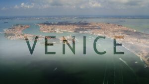 Read more about the article Travel Venice in a Minute – Aerial Drone Video | Expedia